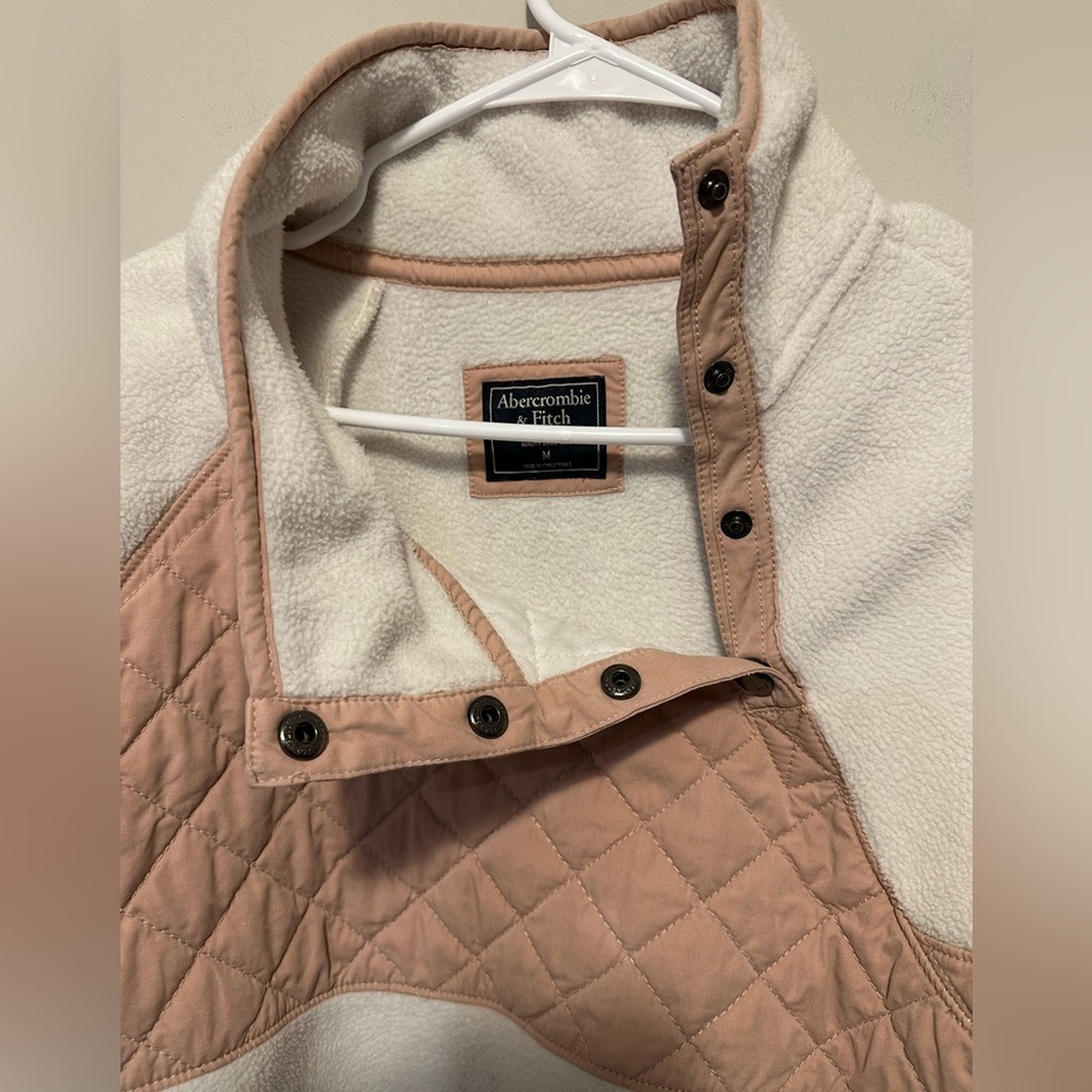 Abercrombie & Fitch Asymmetrical Snap Fleece Pullover White Blush Pink Size M - Picture 4 of 9
